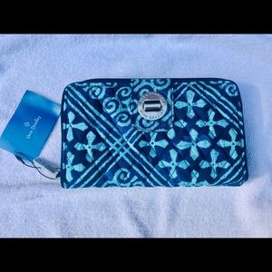 Vera Bradley Turnlock Wallet